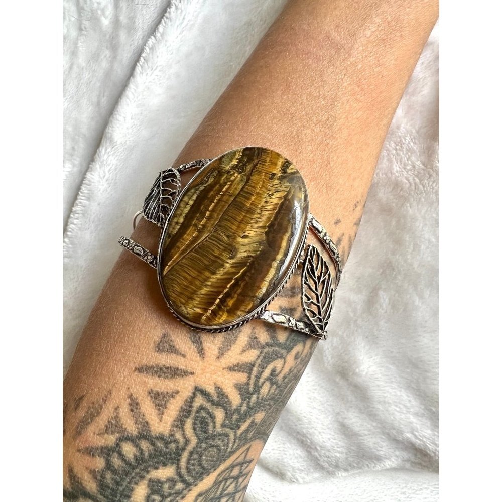 925 Skull + Crossbones Tigers Eye POISON Ring 6 or 9 - Picture 11 of 11